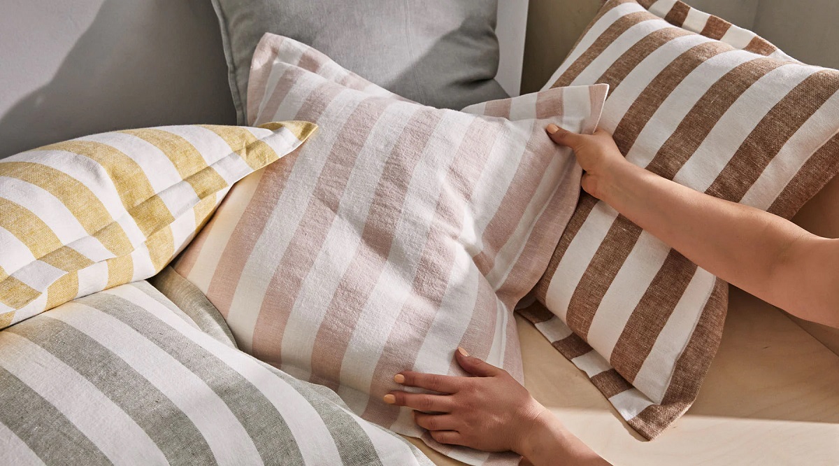 Can You Wash Couch Cushion Covers? Expert Advice To Avoid Fading And  Shrinkage